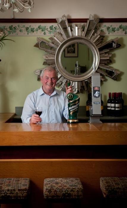 Belmont Hotel Wrexham Eksteriør billede